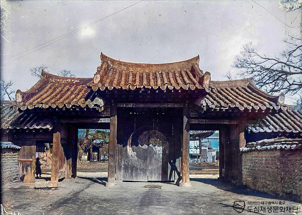 경상감영 내삼문.jpg