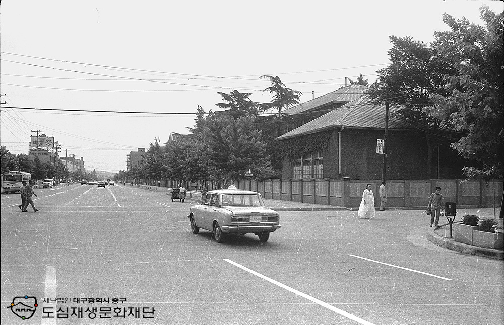 700000 한일로 중앙국교앞 도로.jpg
