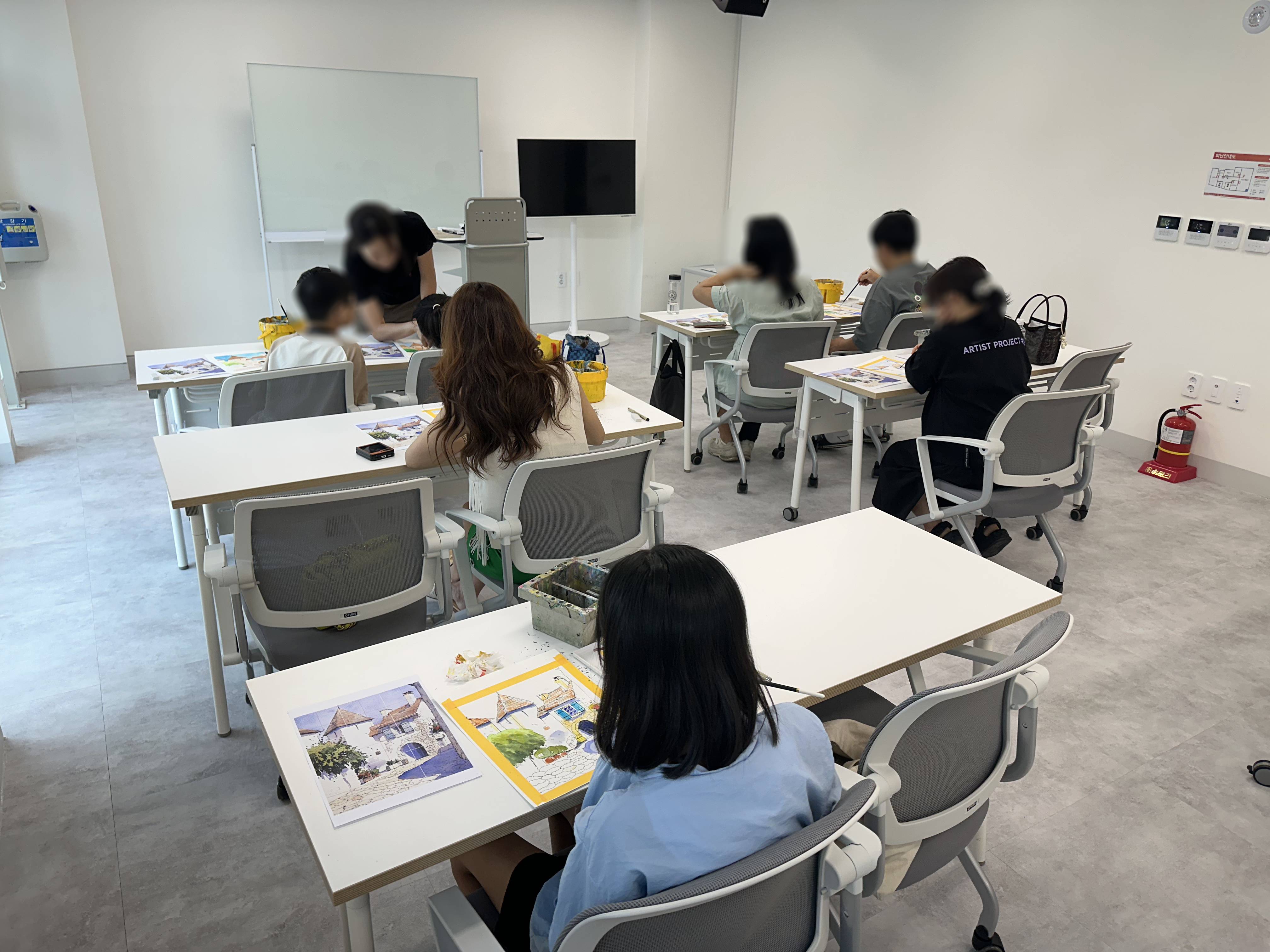 25.07.30 펜드로잉 (1).jpg