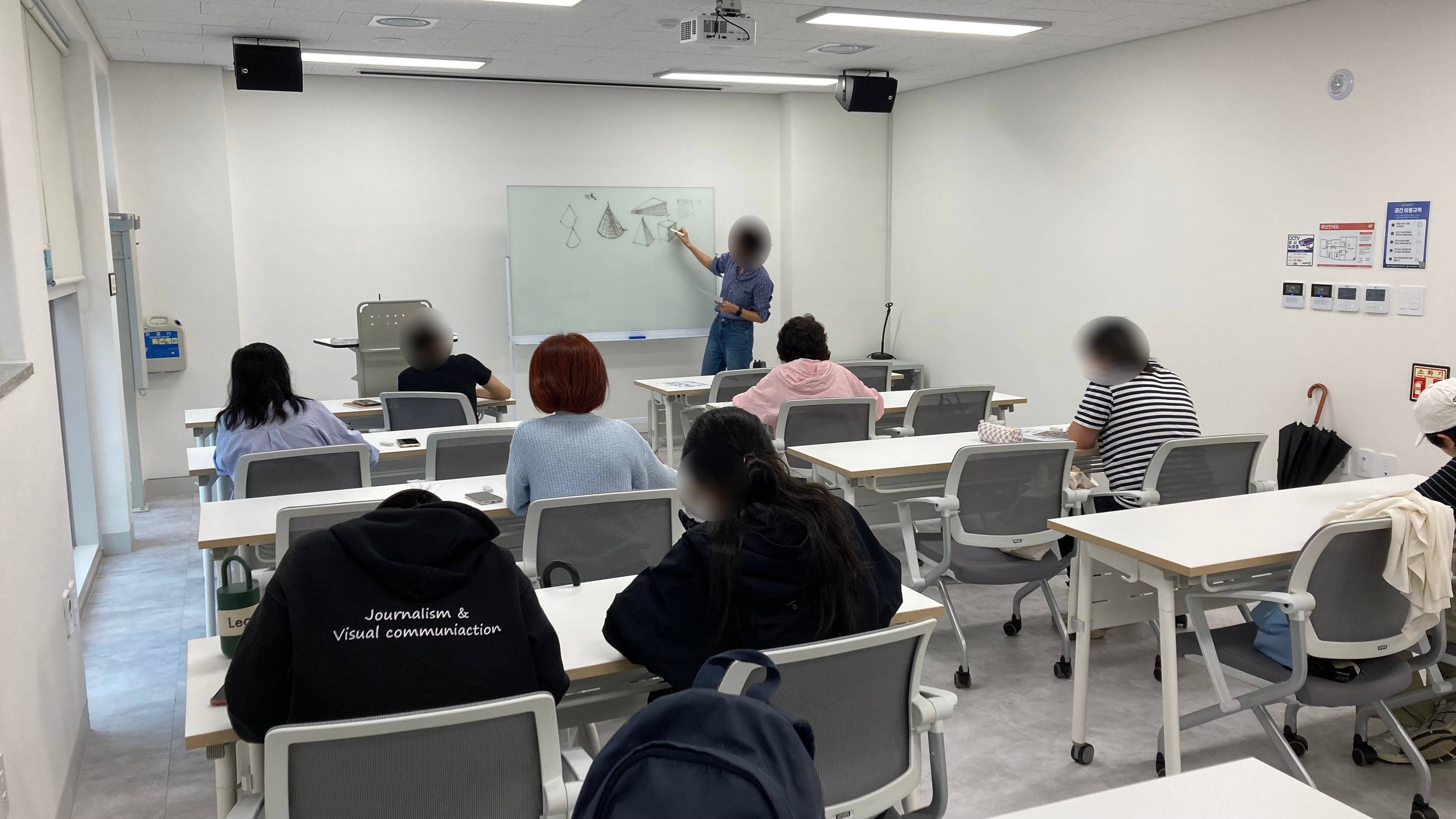 251013 펜드로잉 1회차 활동사진 (4) (1).jpg