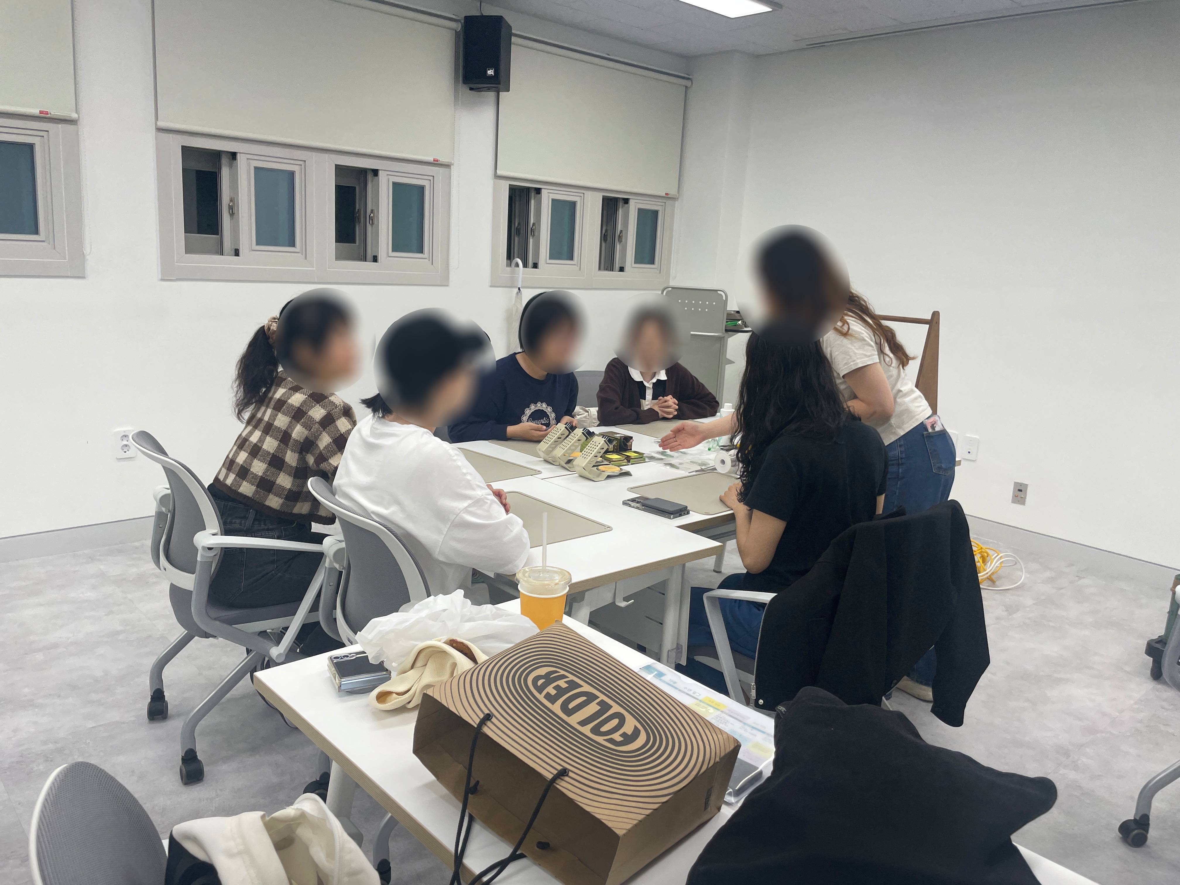 25.10.14 손길 활동사진2 (1).jpg