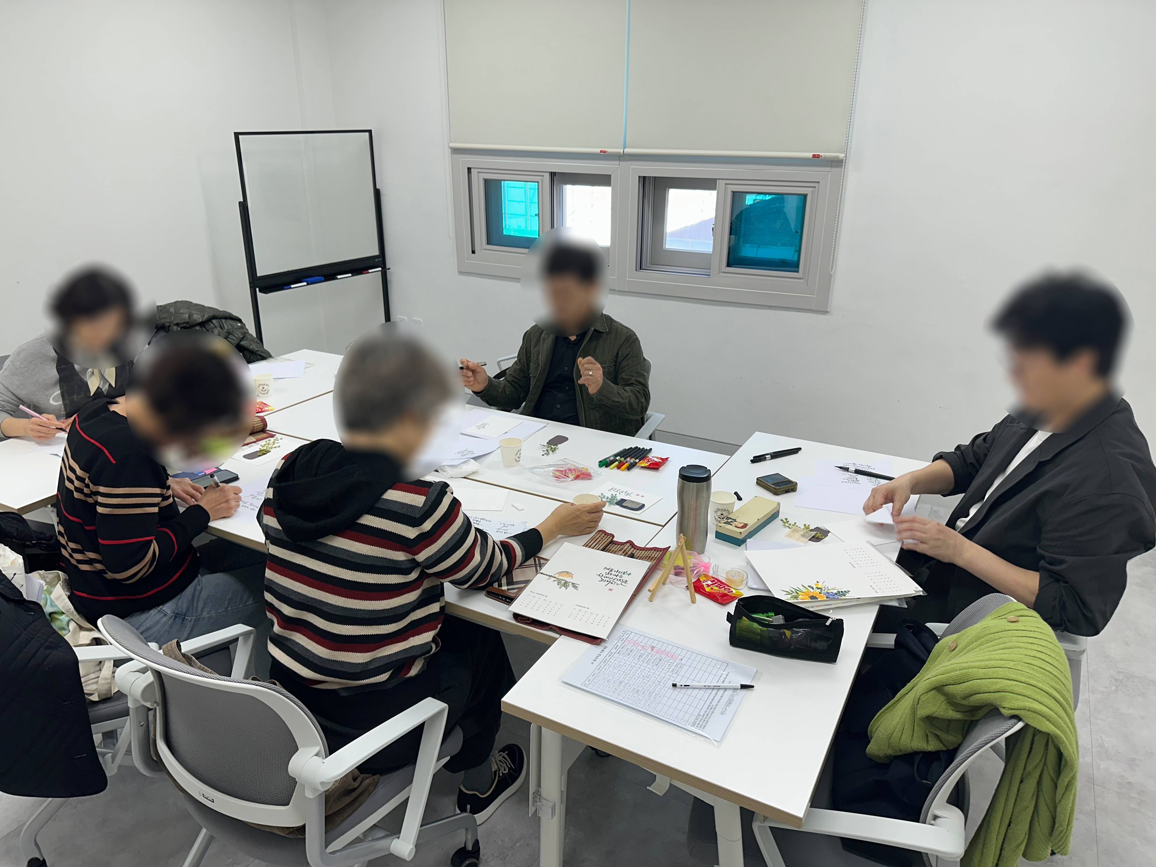 25.10.28 활동사진 화요서담 (2) (1).jpg