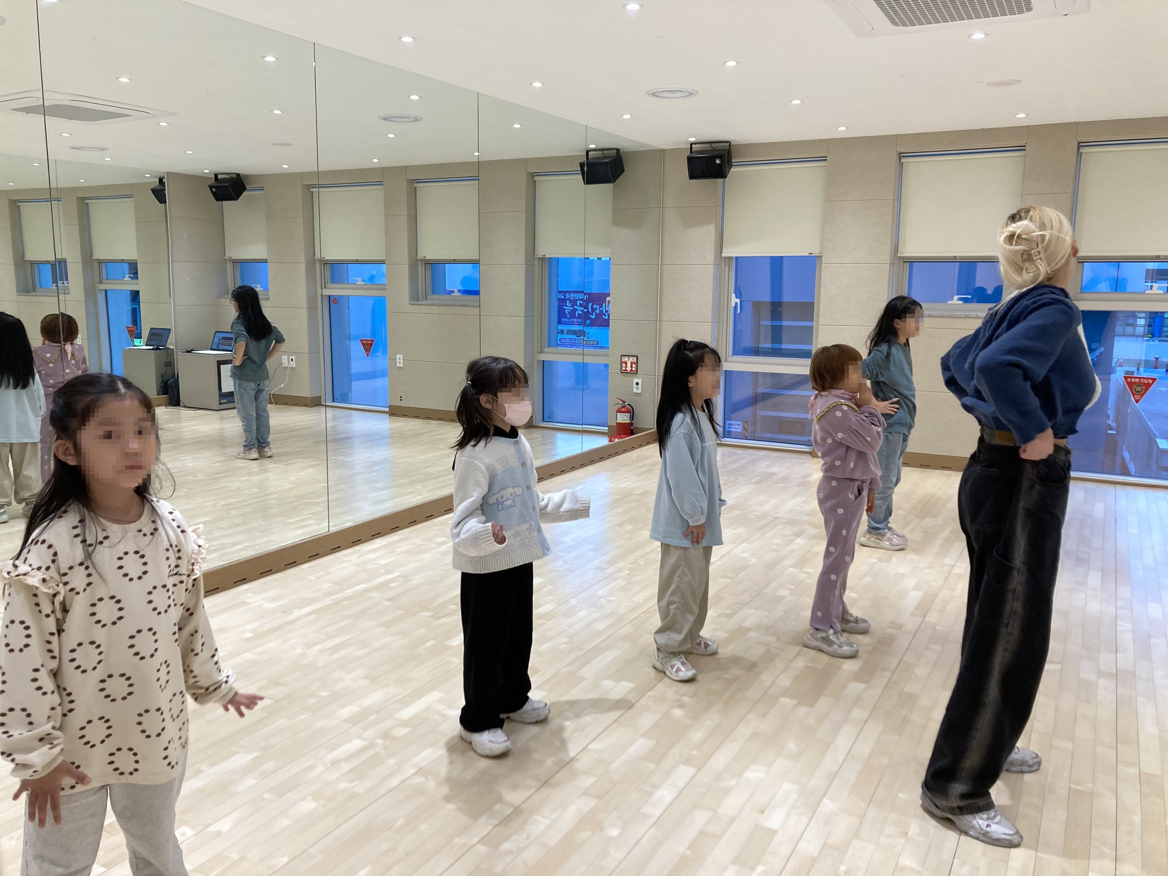 251114 방송댄스 키즈반 3회차 (8).jpg
