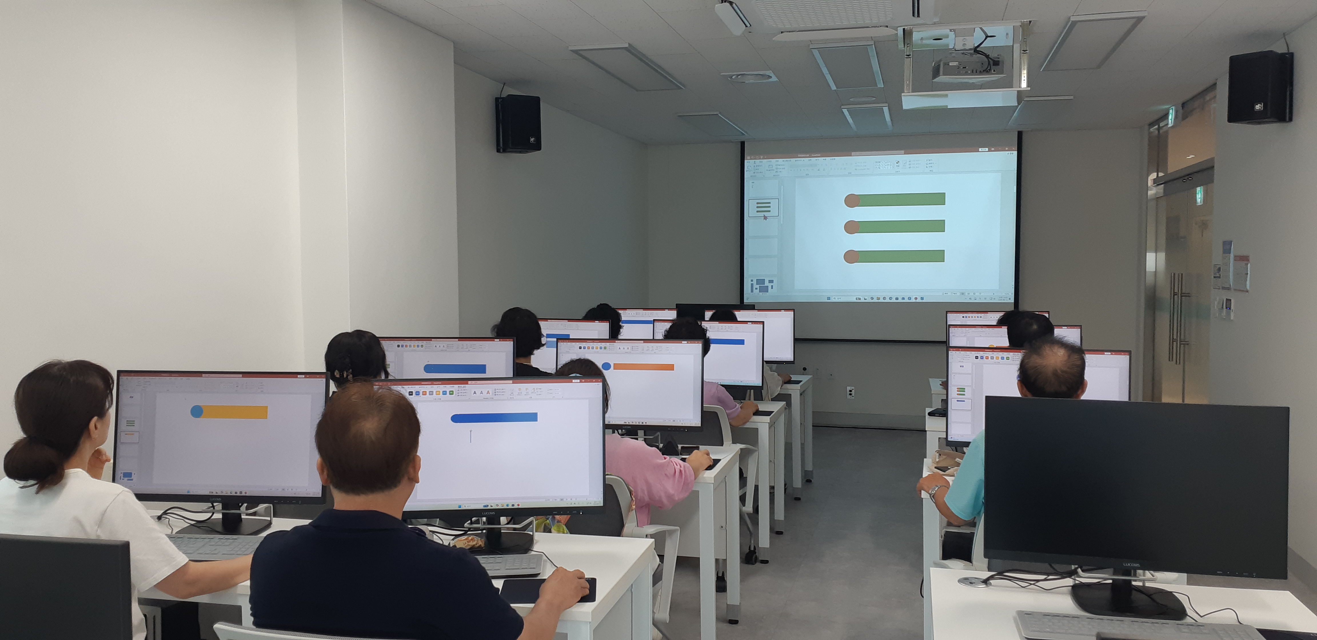 2026.08.12 시니어 파워포인트 기초반 1회차 (3).jpg